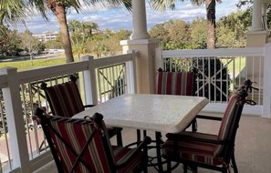 Outdoor dining - The Sunshine Retreat-Spacious 3 bed/3 bath Condo (Four Corners)