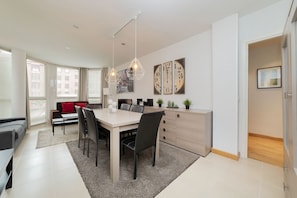 Dining - Apartment (Madrid)