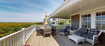 Nantucket Classic! 5 Bed/4 Bath Sconset Beach-Golf-Lighthouse