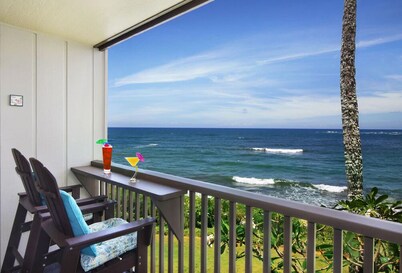 Romantic & Breathtaking Oceanfront Kauai Condo
