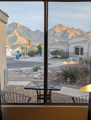 Interior - CASA GRIS-Heated spool-Bring your fur baby! Enjoy Naranja Park and bike trails. (Tucson)