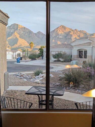 CASA GRIS-Heated spool-Bring your fur baby! Enjoy Naranja Park and bike trails.