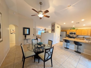 Dining - CASA GRIS-Heated spool-Bring your fur baby! Enjoy Naranja Park and bike trails. (Tucson)