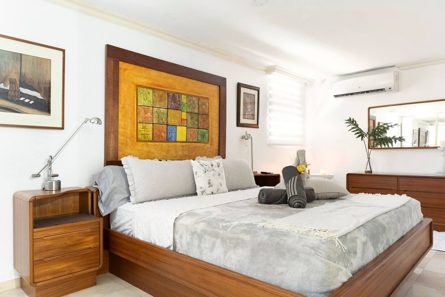 3 bedrooms, desk, iron/ironing board, free WiFi