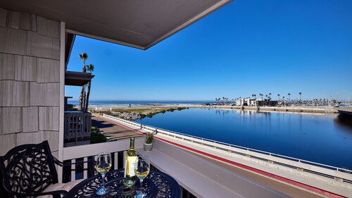 North Coast Village G-20 Spectacular Ocean and Harbor View