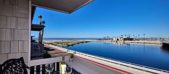 North Coast Village G-20 Spectacular Ocean and Harbor View