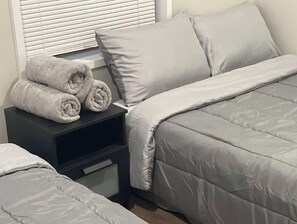 1 bedroom, iron/ironing board, free WiFi, bed sheets - Downtown Suite in Queens Near JFK & LGA (Queens)