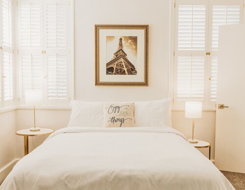 118 · St. Charles Suite #118 - Hotel Phillips