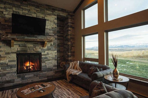 Crazy Mountain Lodge