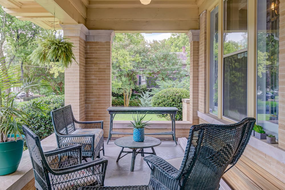 Oak Hall BnB