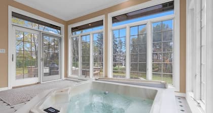 Manor on Terraview/Hot Tub/7br/ 7,200sqft