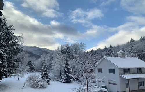 Ski & Lake Home-Minutes from Magic, Stratton, Bromley & Okemo-Southern Vermont