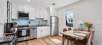 Bungalow 4 HOUSES to BEACH!  4 beach passes, chairs, towels, umbrellas included