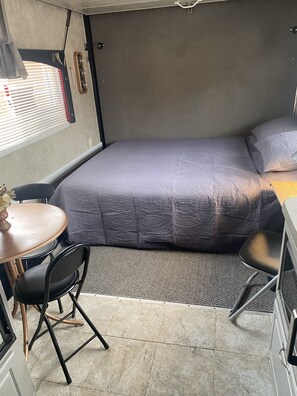 1 sovrum, strykjärn/strykbräda, gratis wi-fi och sängkläder