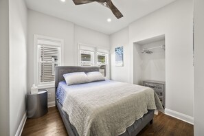 3 bedrooms, travel crib, free WiFi, bed sheets