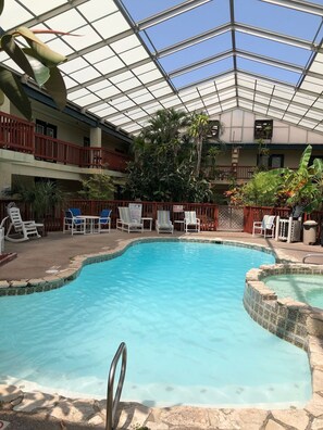 Beheizter Pool