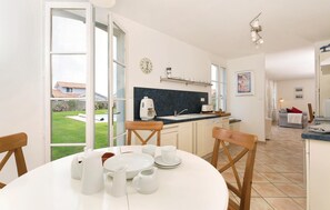 Réfrigérateur, four, plaque de cuisson, lave-vaisselle