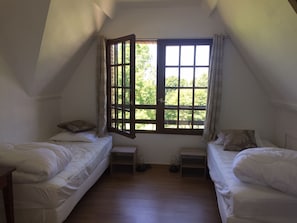 2 chambres, draps fournis