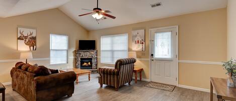 Smart TV, chimenea, reproductor de DVD