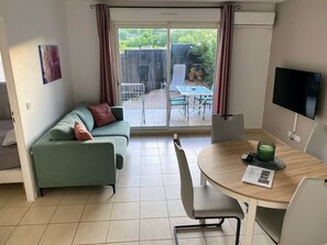 スマートテレビ、書庫