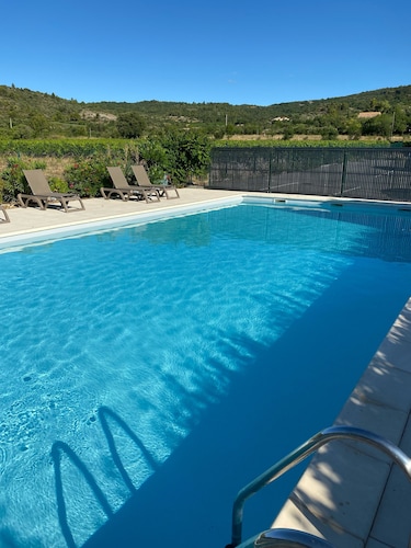 Appartement entre lac et mer au milieu des vignes
