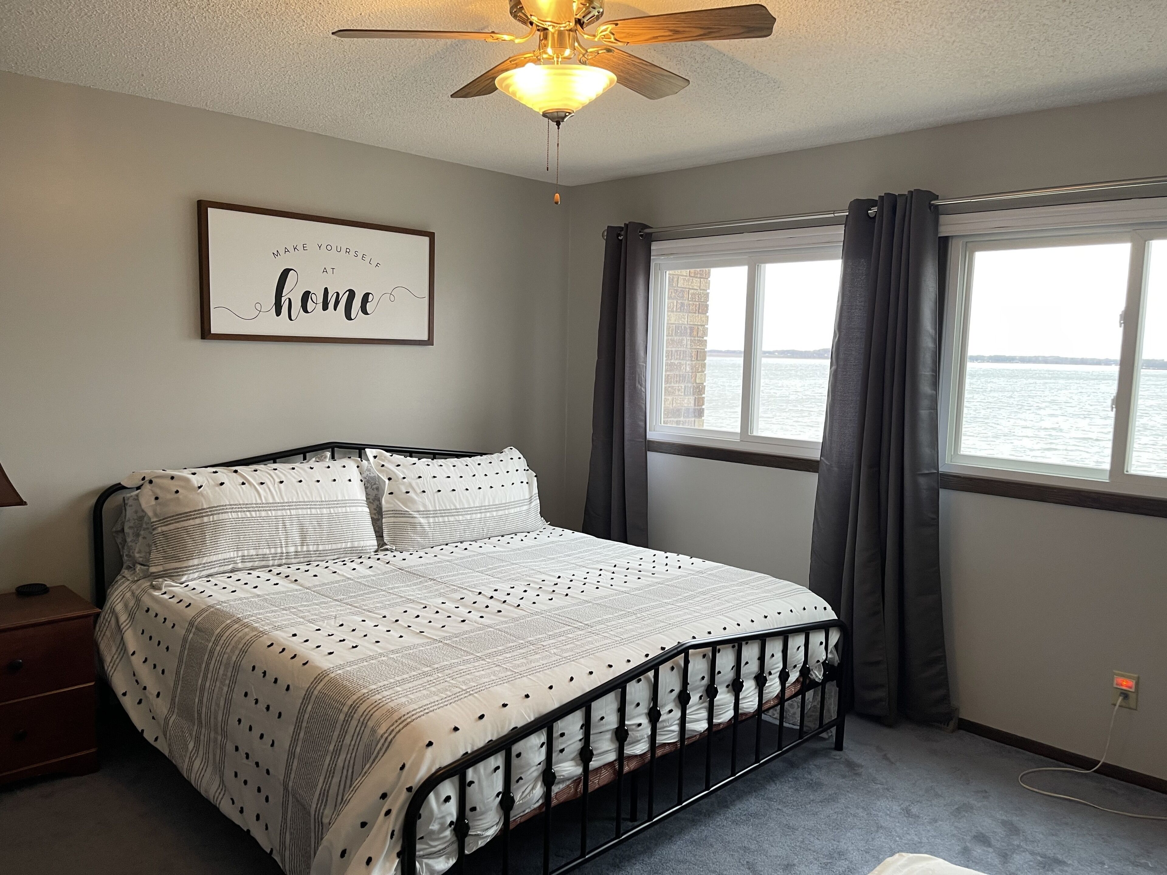 10 Schlafzimmer, Bügeleisen/Bügelbrett, Reisekinderbett, WLAN