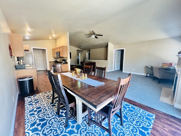 Dining - Beautiful house in quiet neighborhood (Casper)