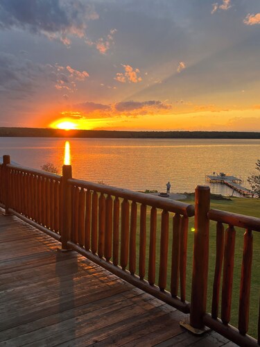 SNOW SNOW SNOW! Huron Bay Retreat - hot tub & sauna available year round.