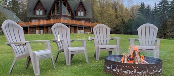 One of a kind family retreat on Huron Bay. Hot tub & sauna available year round.