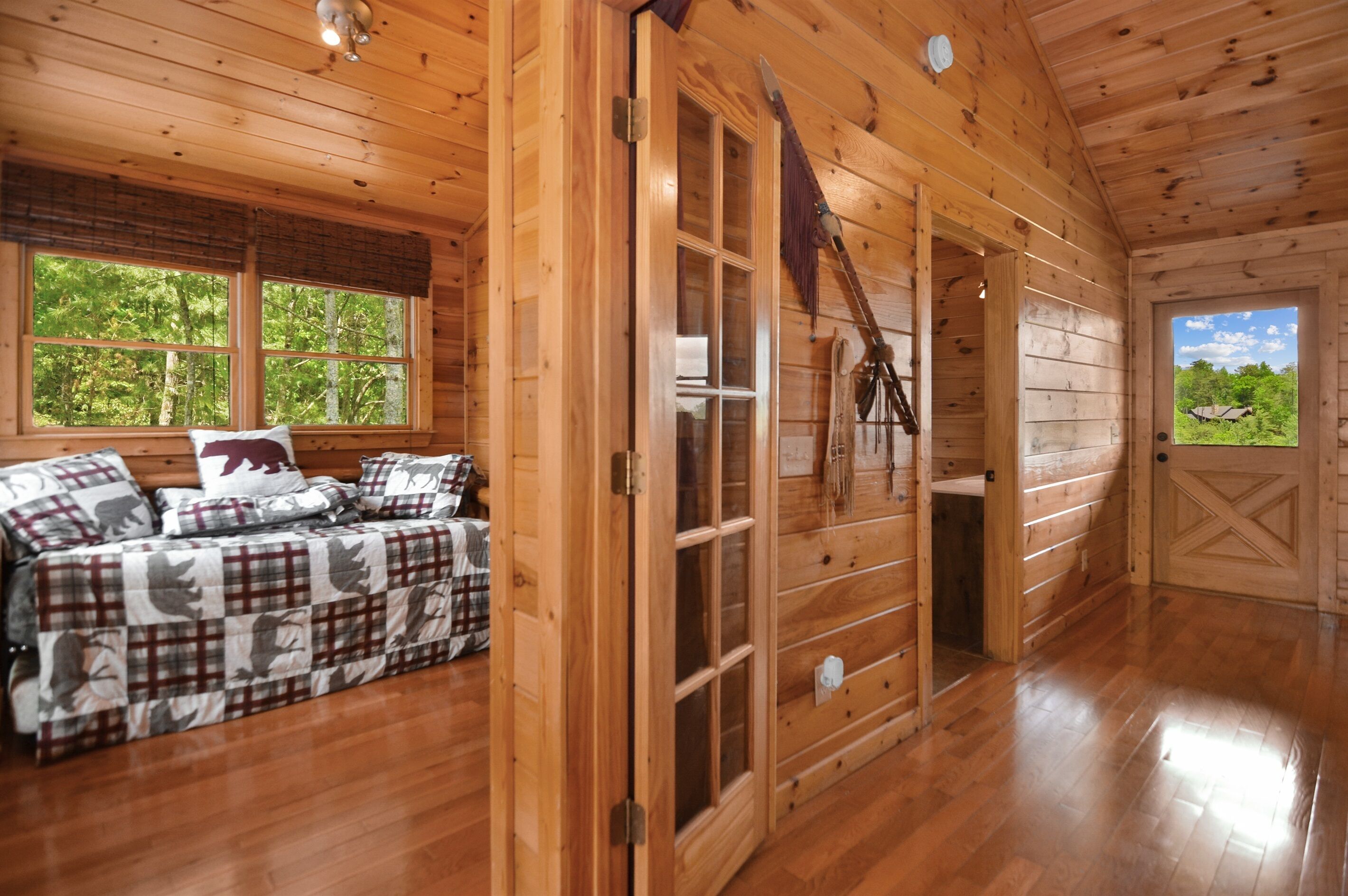 4 bedrooms, iron/ironing board, travel cot, free WiFi