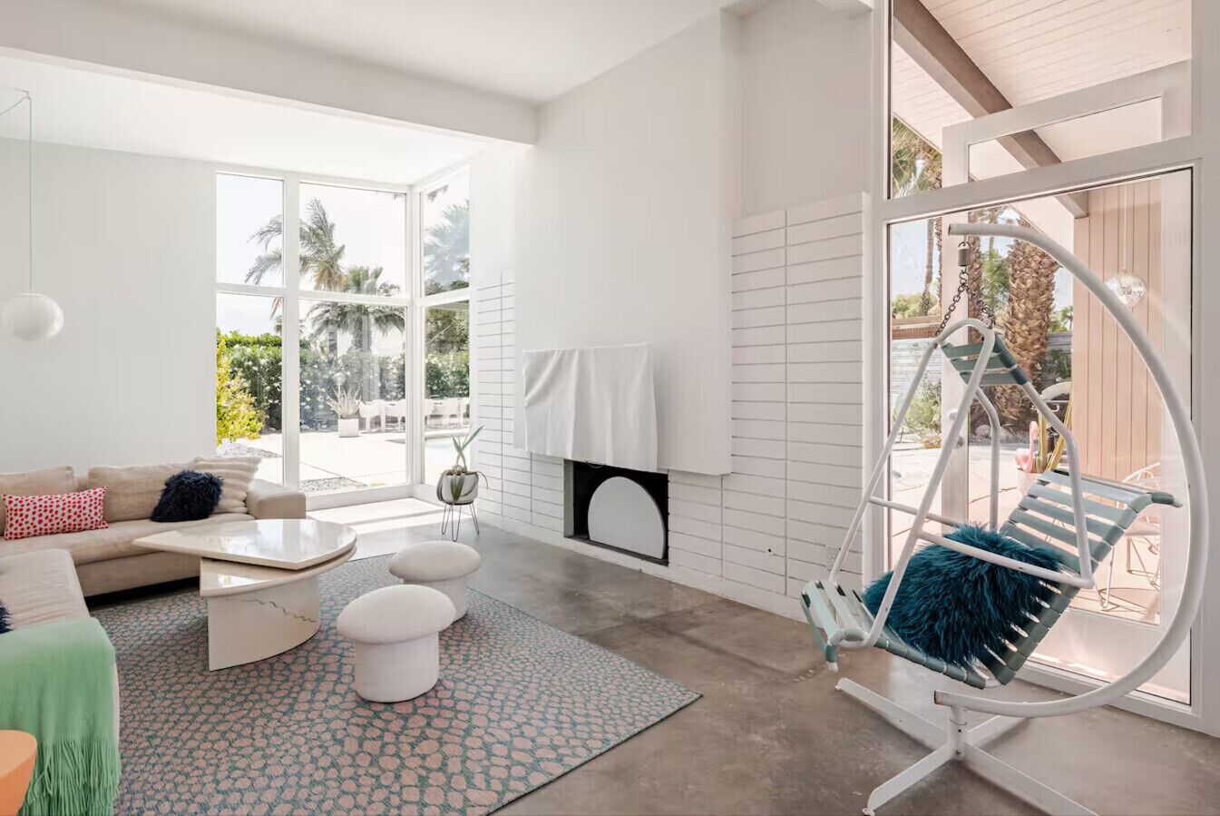 Smart TV, table tennis, books, stereo