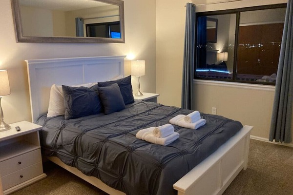 5 bedrooms, desk, iron/ironing board, free WiFi