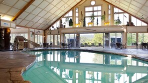 Piscine couverte, piscine extérieure
