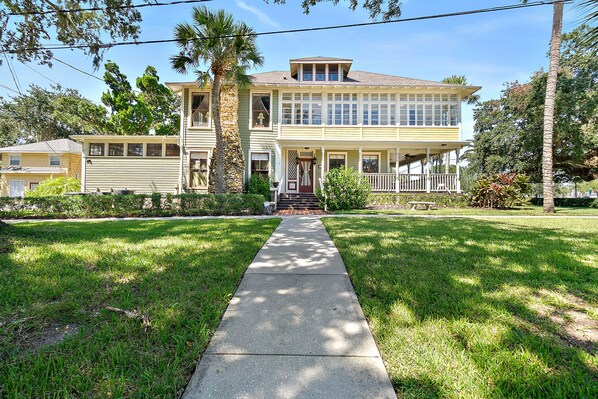Exterior - Golden Magnolia Marine (Daytona Beach)