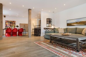 Nicht klassifiziertes Bild, 3 von 47, Schaltfläche