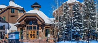 Ski In/Ski Out Condo just walking distance to the Village