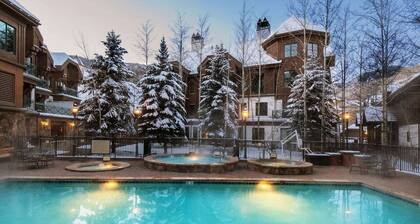 Ski In/Ski Out Condo just walking distance to the Village