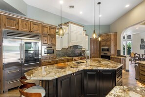 Unclassified image, 2 of 50, button - 'Saguaro Estate' 1.3 acre private paradise (La Quinta)