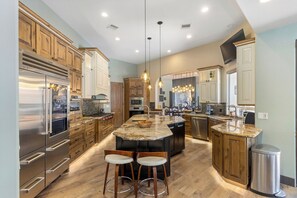 Unclassified image, 3 of 50, button - 'Saguaro Estate' 1.3 acre private paradise (La Quinta)