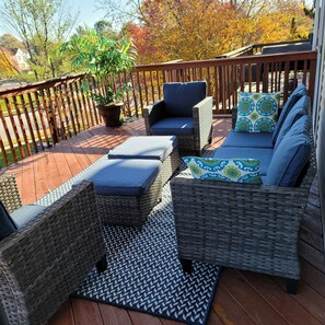 Property grounds - Upscale Luxury Townhouse, 3 BR, 2.5 bath near Fort Meade, Deck (Odenton)