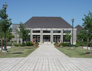 Exterior - Lovely Laurel (Berea)