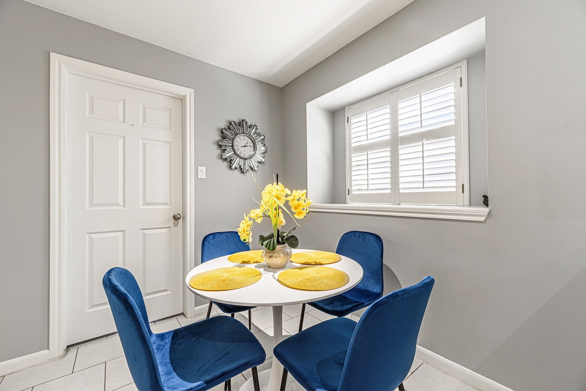 Photo 21 of The Paris- Colorful 3BEDROOM 2BATH SFH w/Heated POOL Available