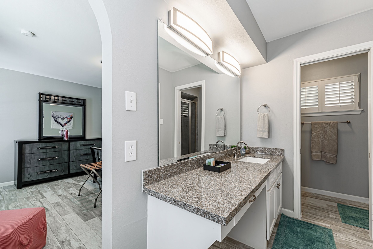 Photo 24 of The Paris- Colorful 3BEDROOM 2BATH SFH w/Heated POOL Available