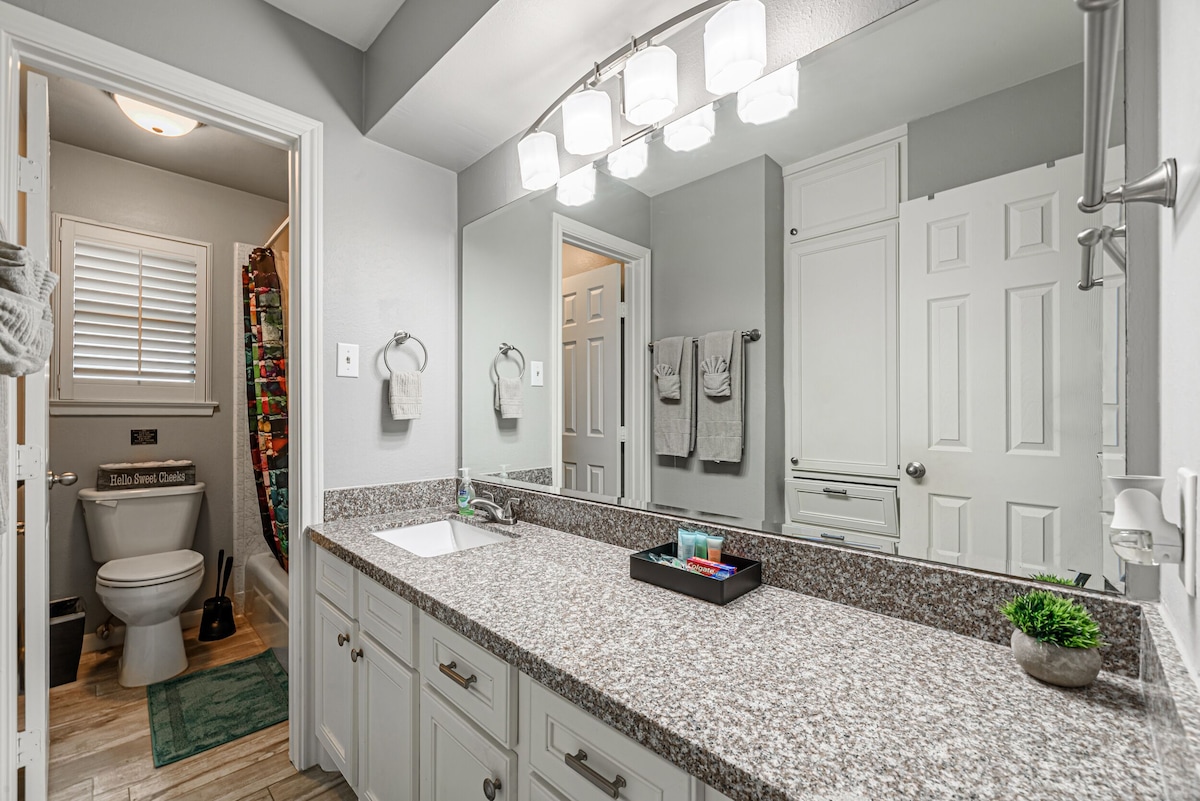 Photo 29 of The Paris- Colorful 3BEDROOM 2BATH SFH w/Heated POOL Available