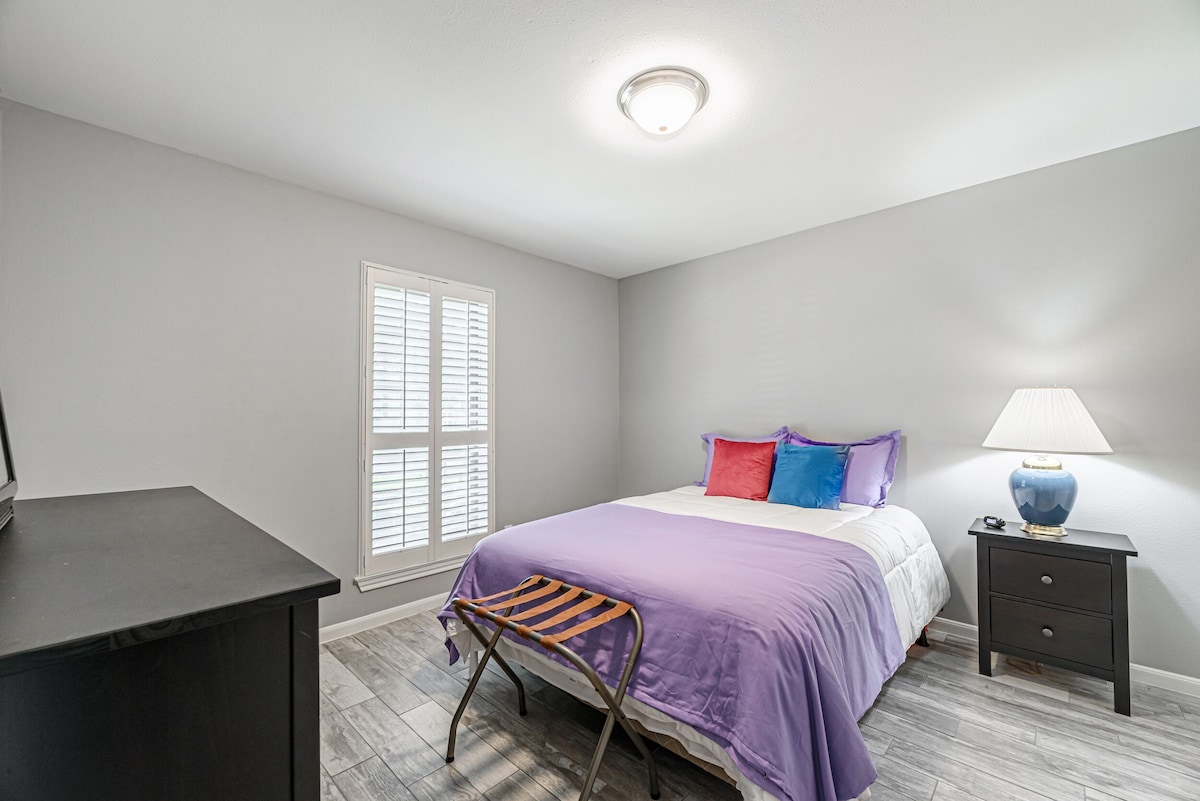 Photo 31 of The Paris- Colorful 3BEDROOM 2BATH SFH w/Heated POOL Available