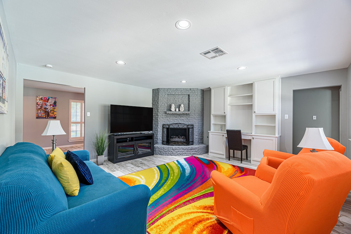 Photo 16 of The Paris- Colorful 3BEDROOM 2BATH SFH w/Heated POOL Available