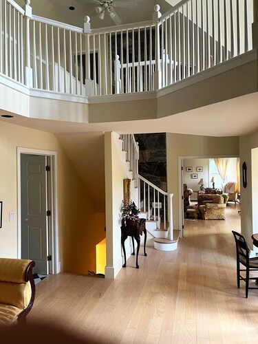 Canary Lodge - Berkshires Mountaintop Retreat - 8 Guests