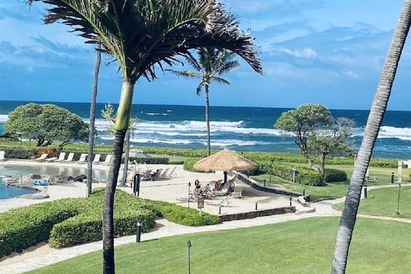 view from Lanai looking east