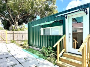 Exterior detail - View Container 5*Centrally Located*Private Bed/Bath (Winter Haven)