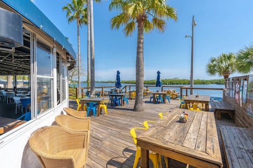 4 Balconies (Yes Four!) - Water Views from Your Bed! | Sleeps 5